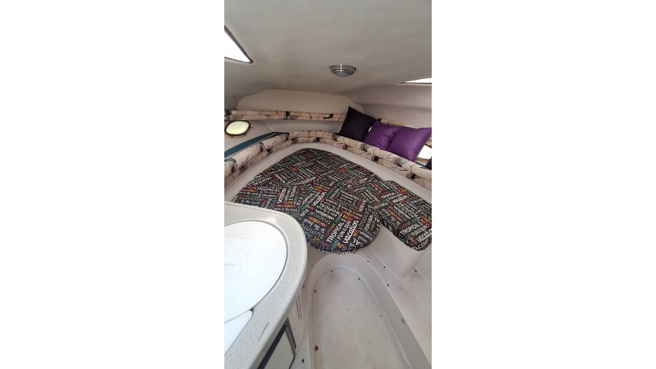 A photo of this 1997 Chris-Craft 26 CROWNE