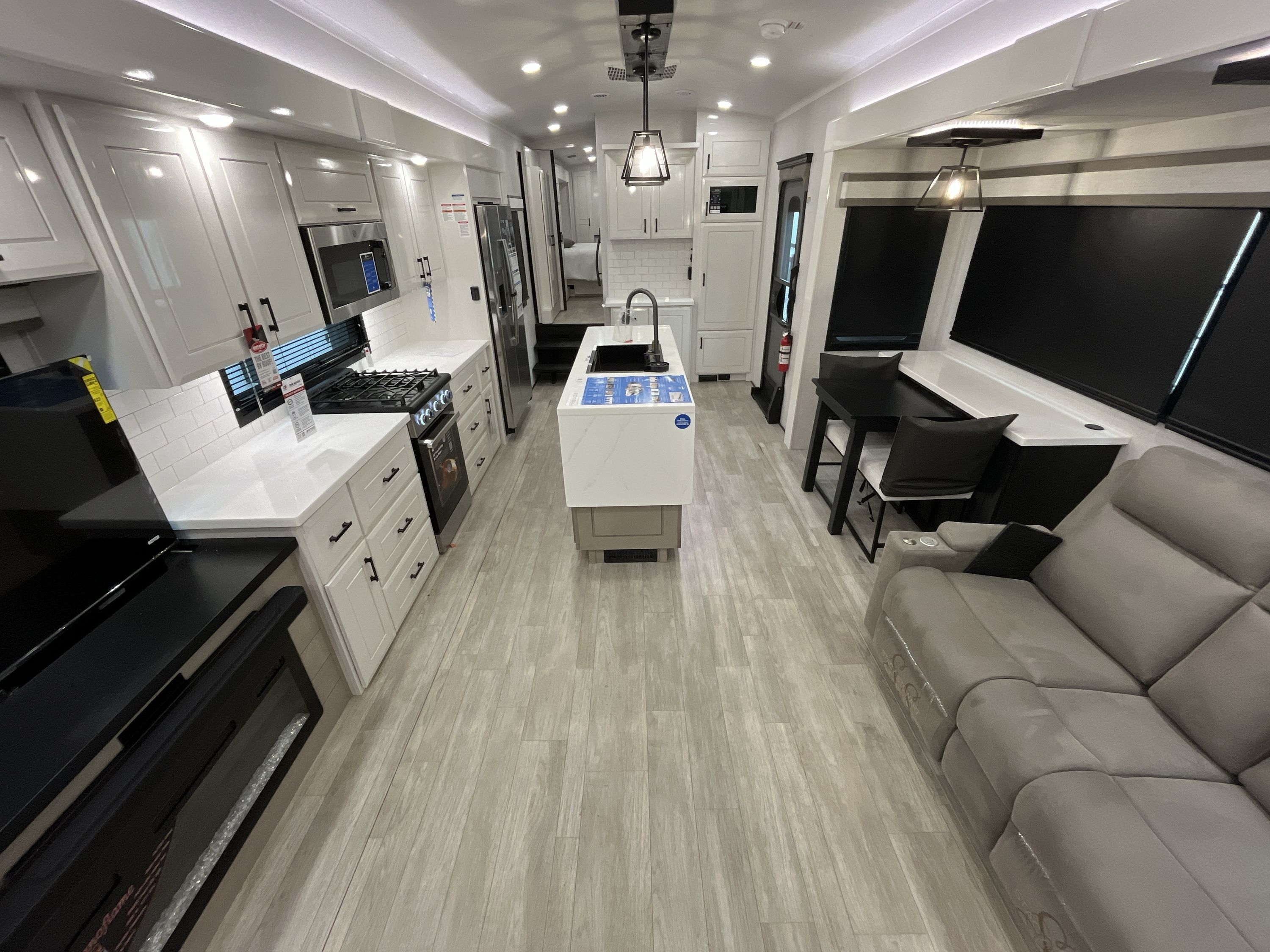 2026 Jayco PINNACLE 38SSWS in san diego CA