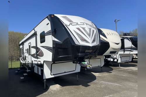 2018 Dutchmen VOLTAGE 3005 in apollo PA