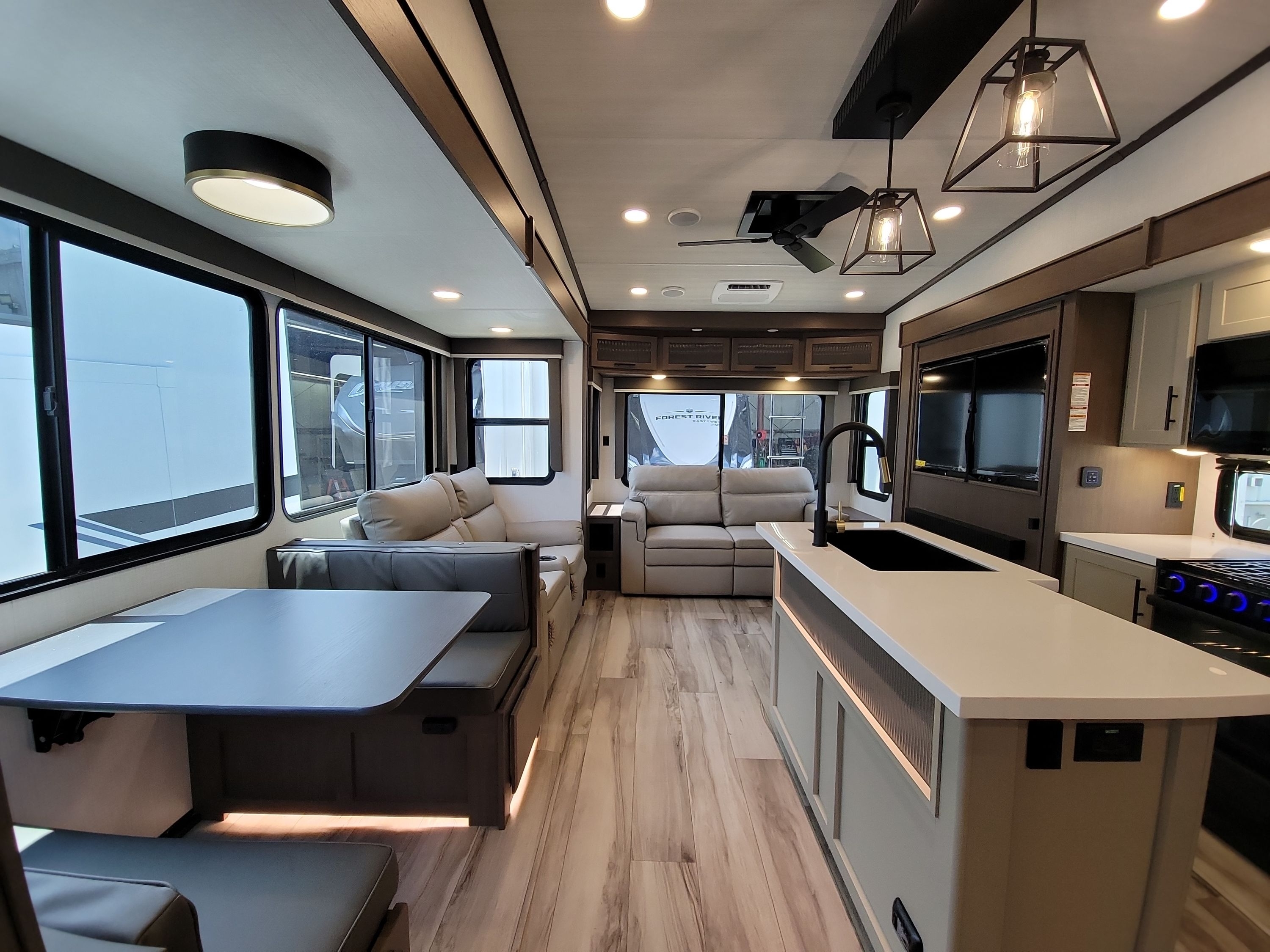 2027 Keystone COUGAR 360MBI in west hatfield MA