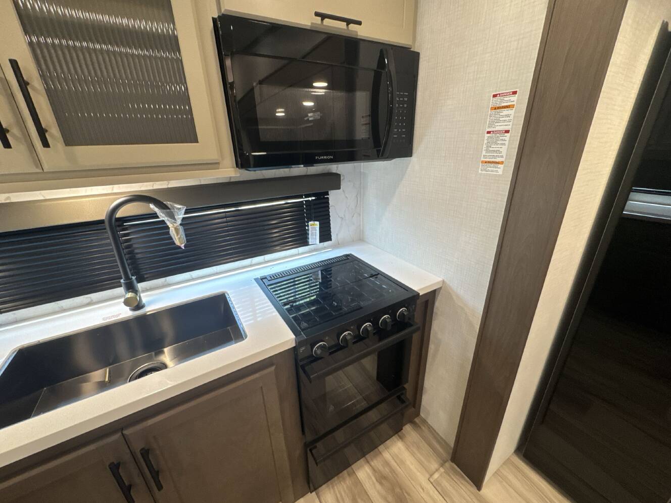 A photo of this 2027 Keystone COUGAR 260MLE