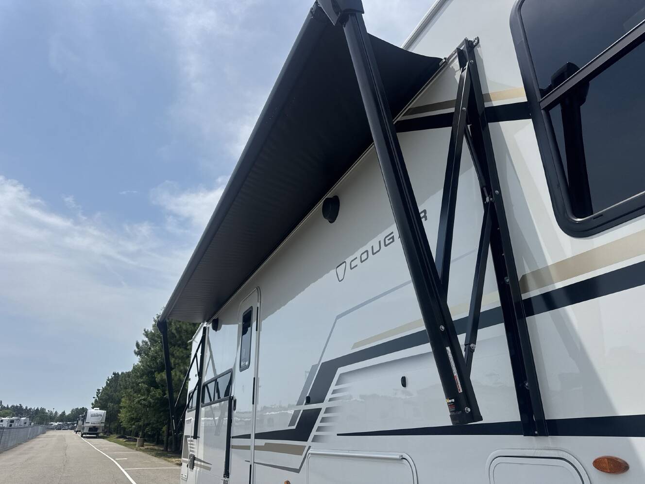A photo of this 2027 Keystone COUGAR 260MLE