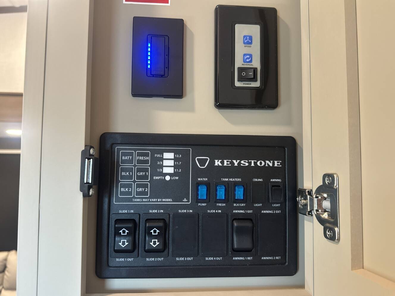 A photo of this 2027 Keystone COUGAR 260MLE