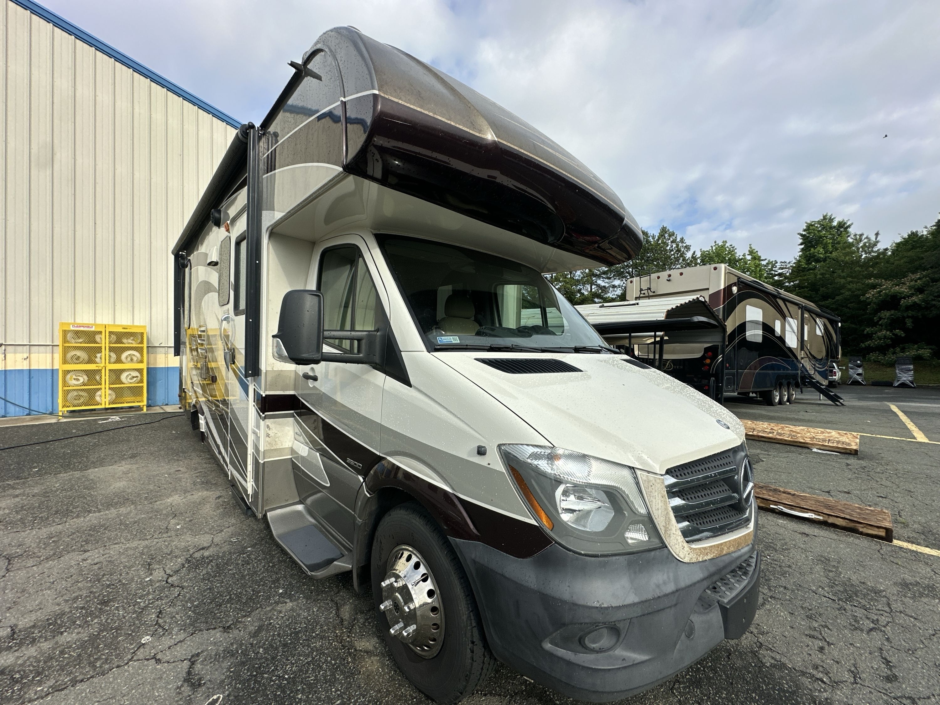 2016 Forest River SUNSEEKER MBS 2400R RV