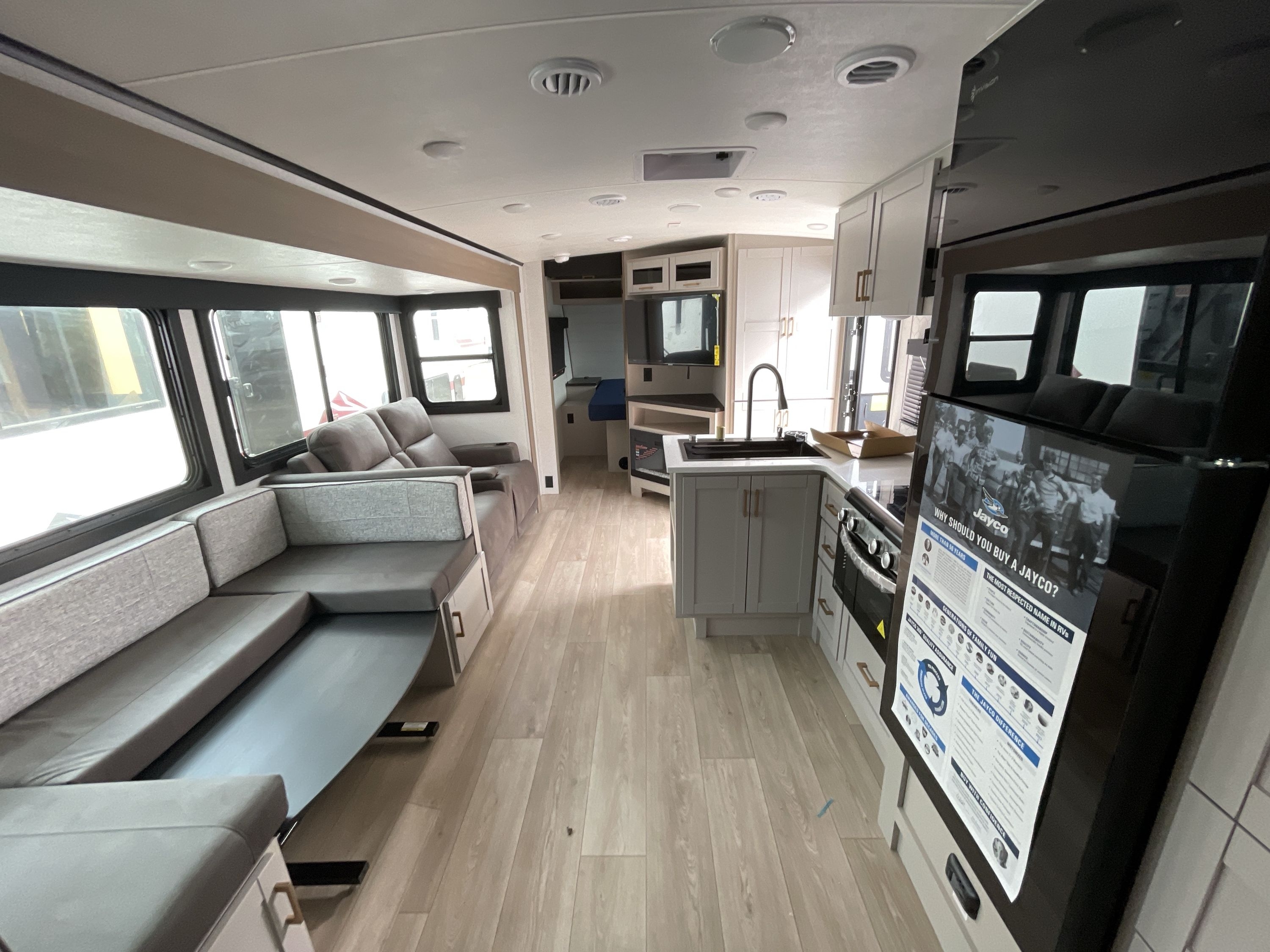 2027 Jayco JAY FEATHER 29BHB in lakewood NJ