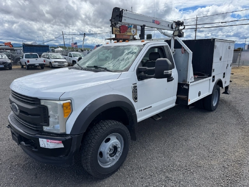 2017 FORD F550