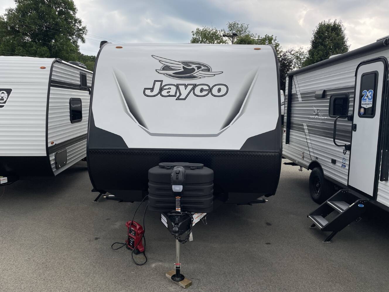 A photo of this 2027 Jayco JAY FEATHER AIR 16RB