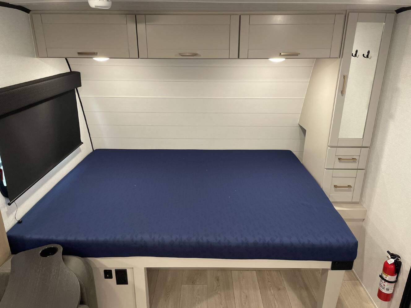 A photo of this 2027 Jayco JAY FEATHER AIR 16RB