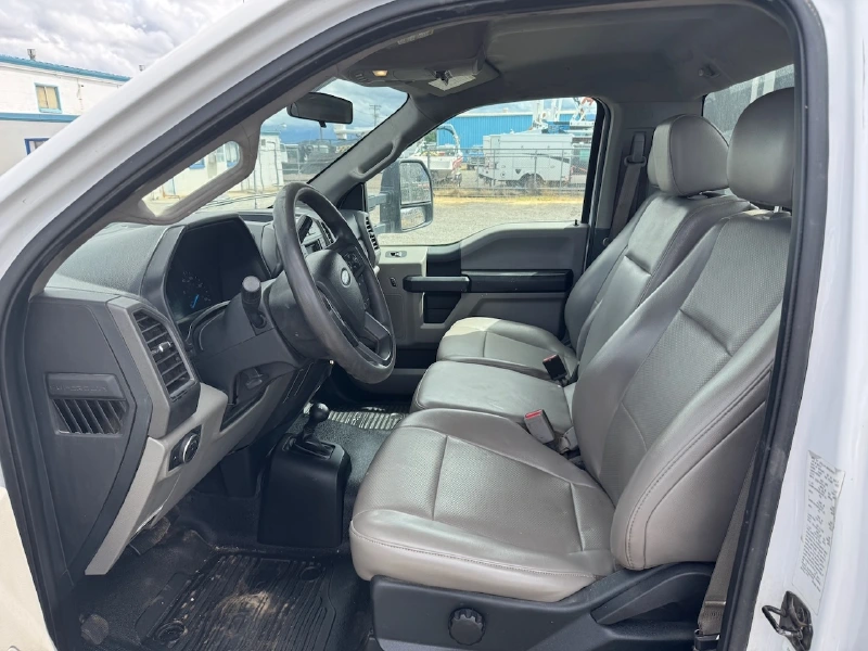 2017 FORD F550