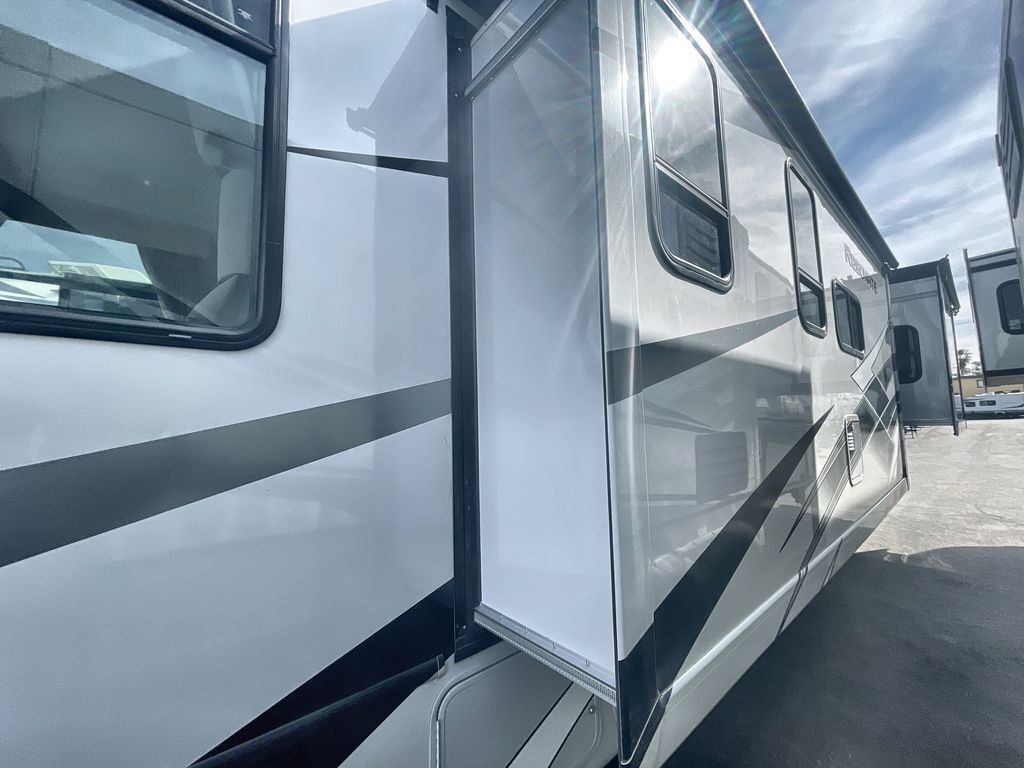 2026 Thor Motor Coach Resonate 30C in san antonio TX