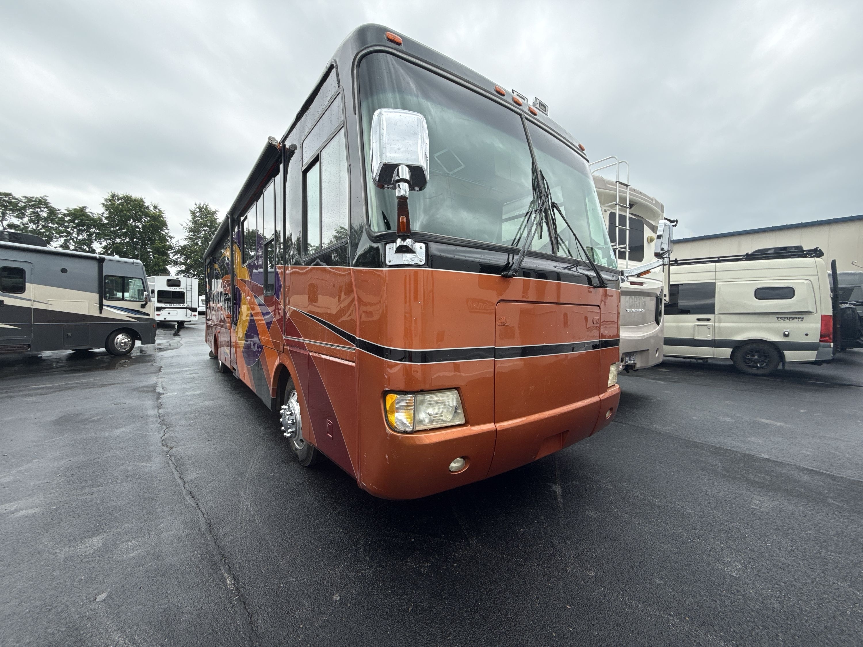 2003 Monaco DIPLOMAT 40PDT 330HP in georgetown KY