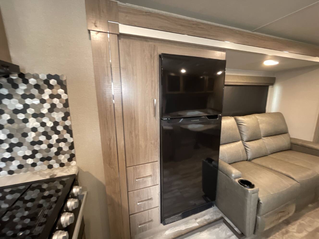 A photo of this 2022 Grand Design IMAGINE XLS 23LDE
