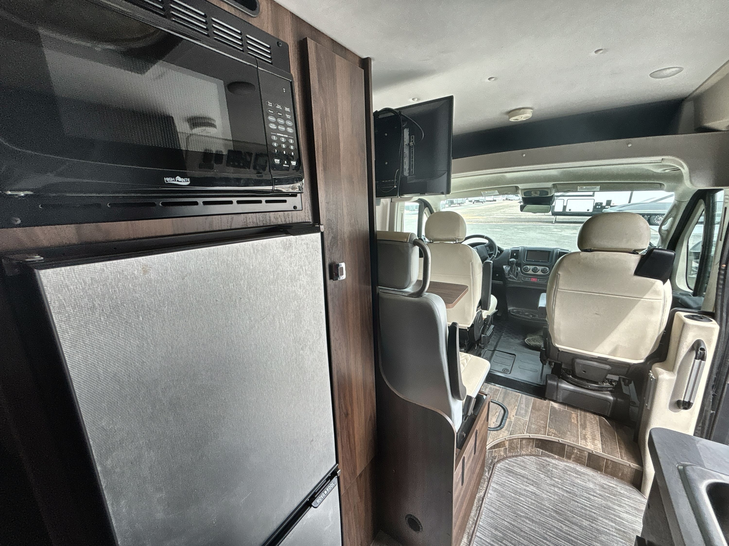 2022 Winnebago TRAVATO 59GL in hope mills NC