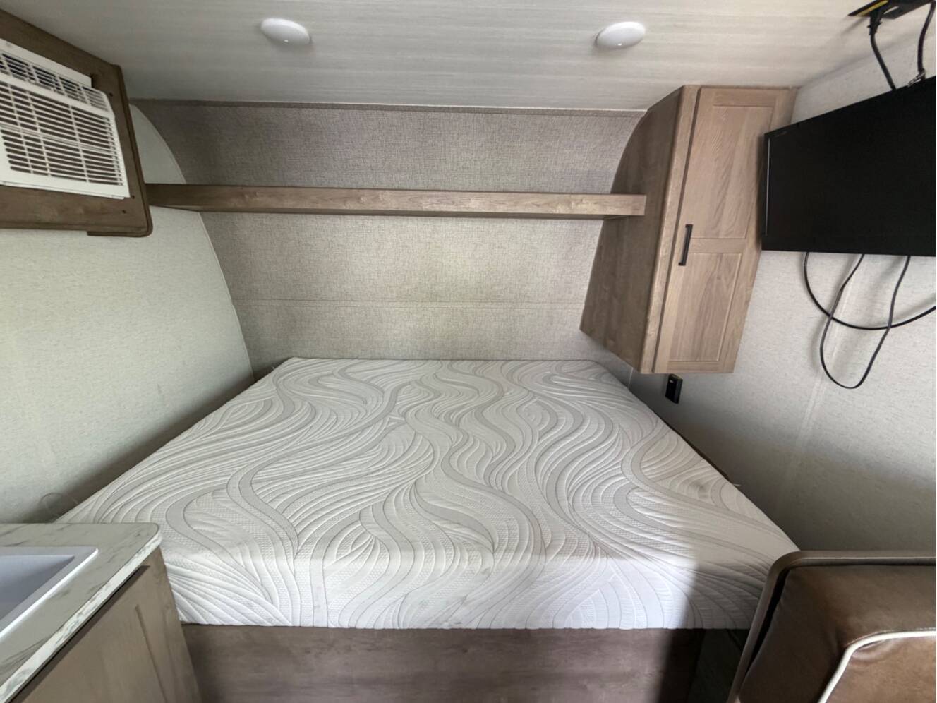 A photo of this 2025 Keystone SPRINGDALE CLASSIC 1400RE
