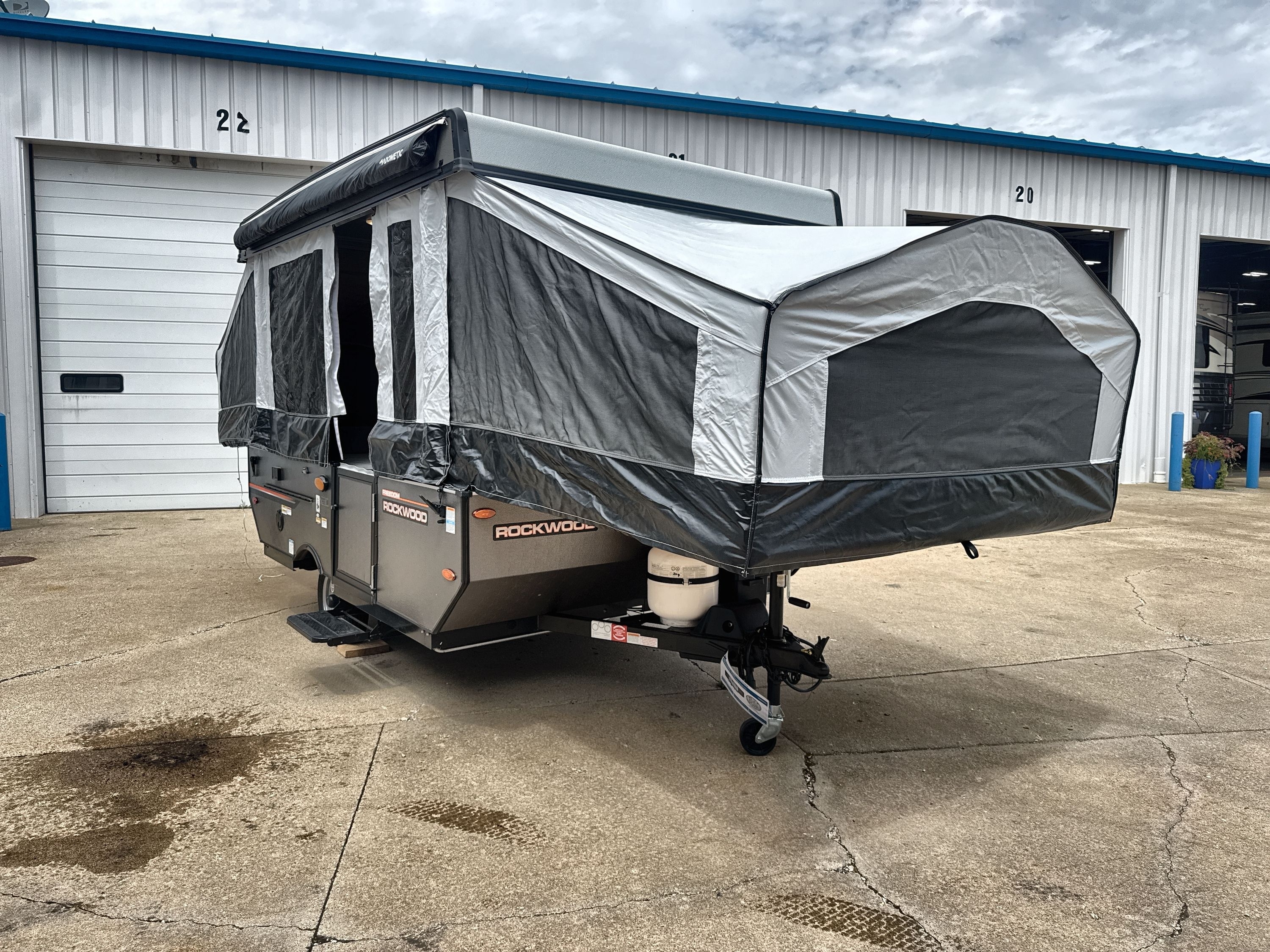 2023 Forest River ROCKWOOD FREEDOM 1940LTD RV