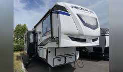 2024 Forest River ROGUE ARMORED FOLDS OF HONOR EDITION 383G2 Fifth Wheel Toy Hauler RV