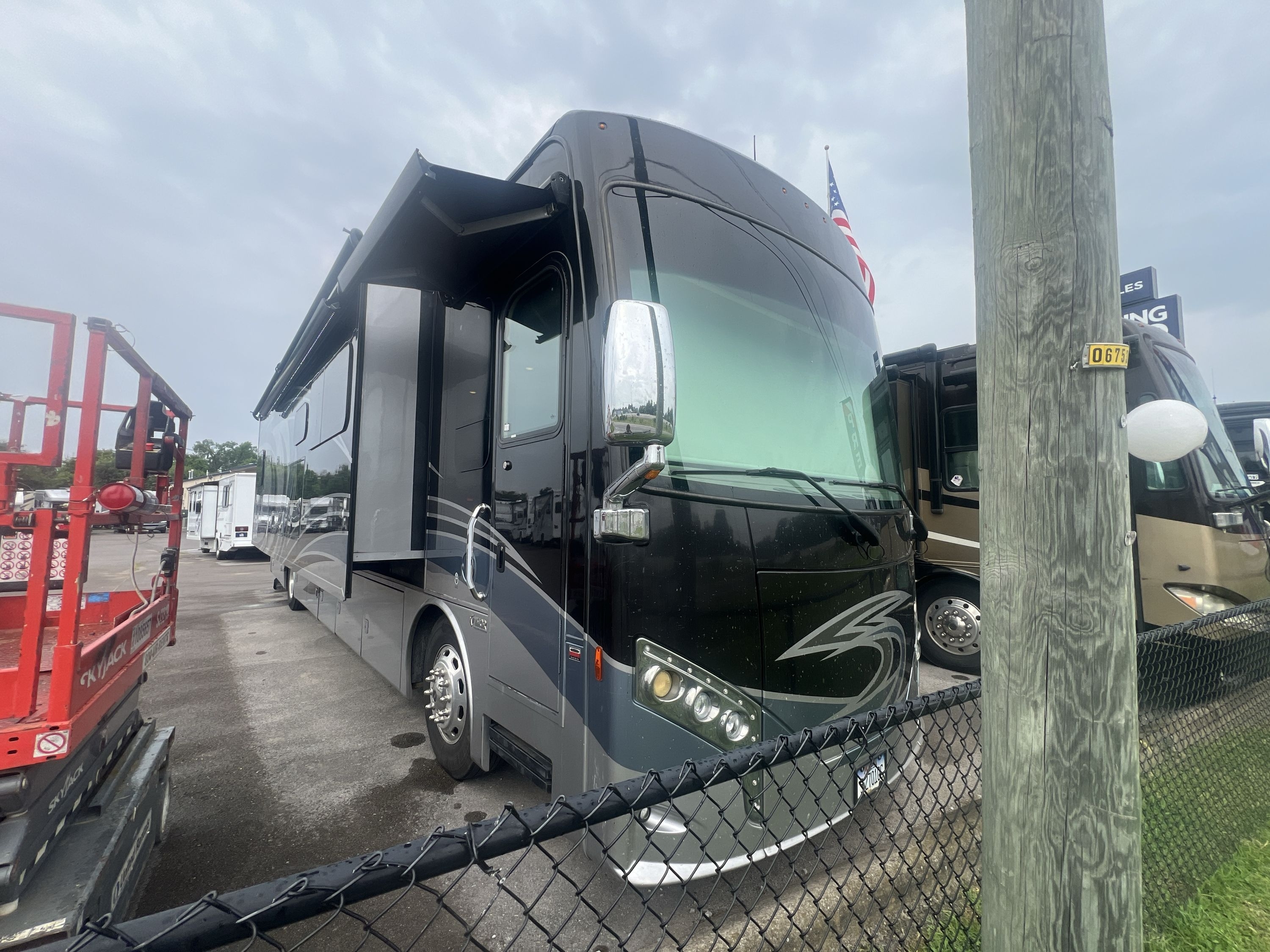 2017 Thor VENETIAN A40 in nashville TN