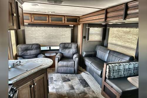 2018 Keystone SPRINTER CAMPFIRE 27RL in billings MT