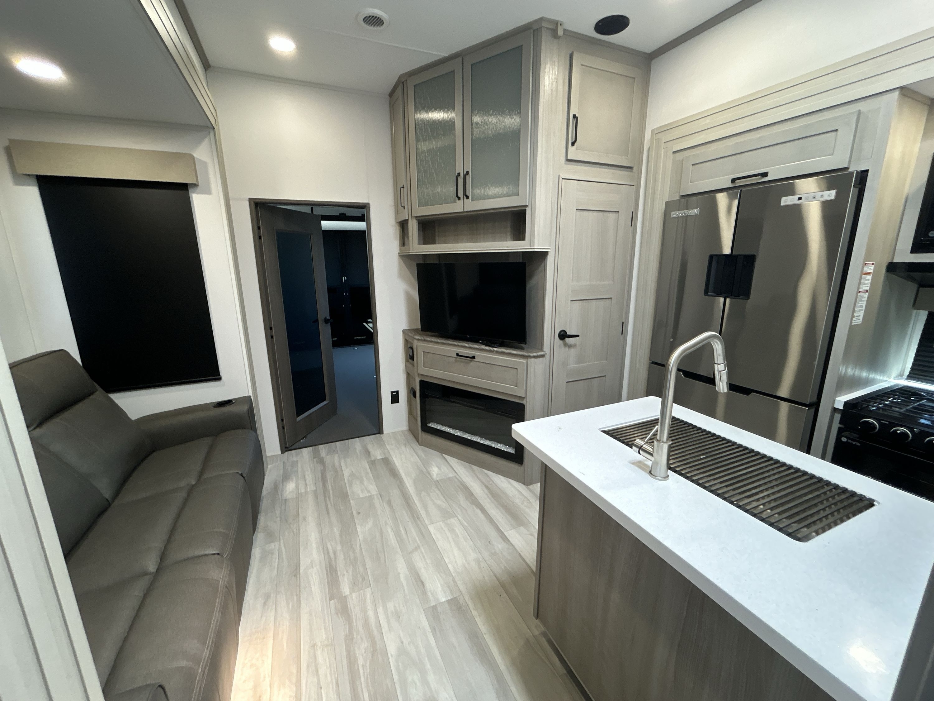 View more photos of this listing
