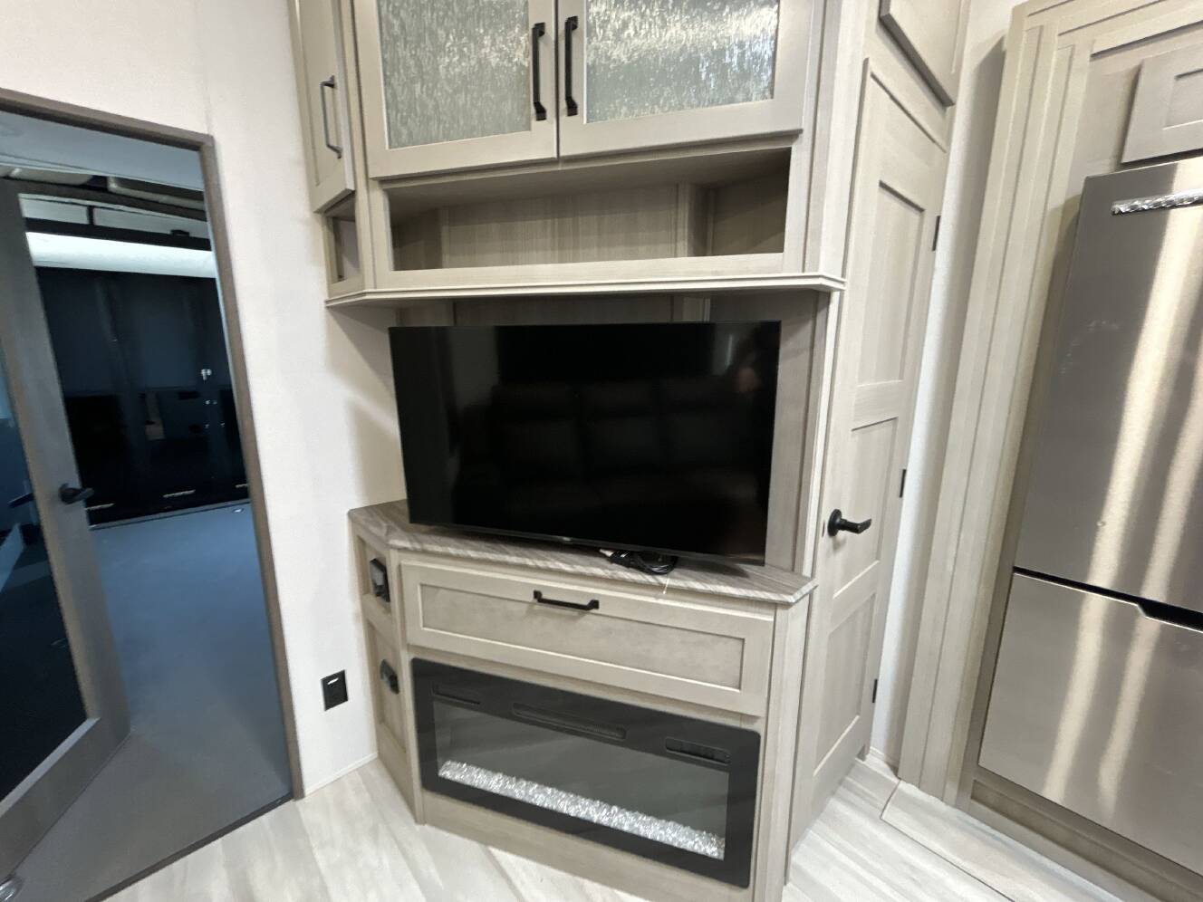 A photo of this 2025 Grand Design MOMENTUM G CLASS 350G