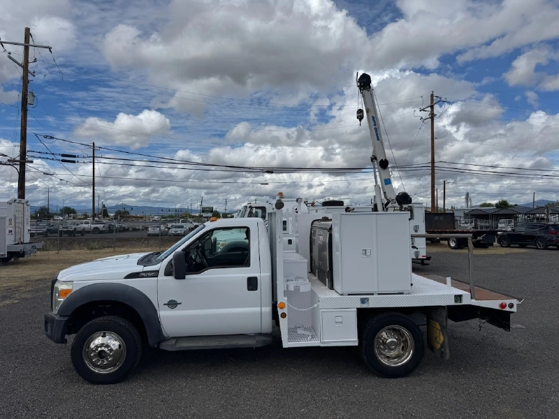 2012 FORD F550