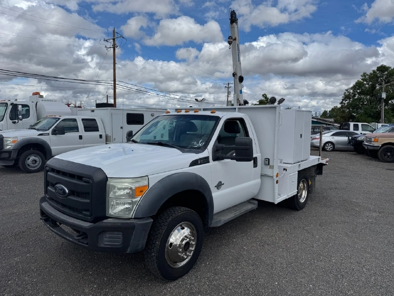 2012 FORD F550