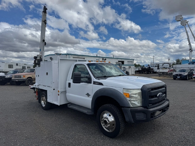 2012 FORD F550
