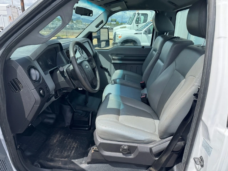 2012 FORD F550