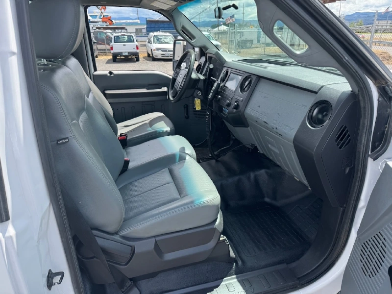 2012 FORD F550
