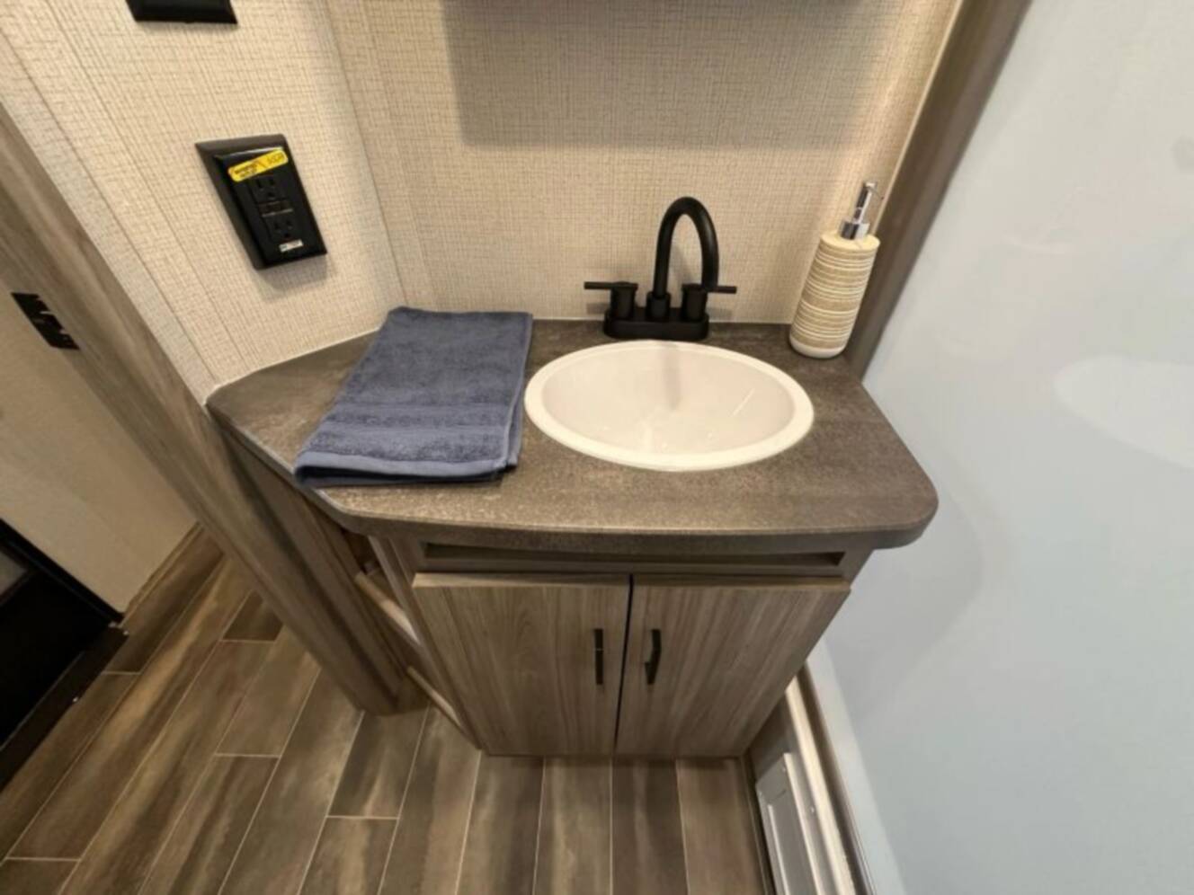 A photo of this 2022 Keystone Rv Passport GT Series 2870RL
