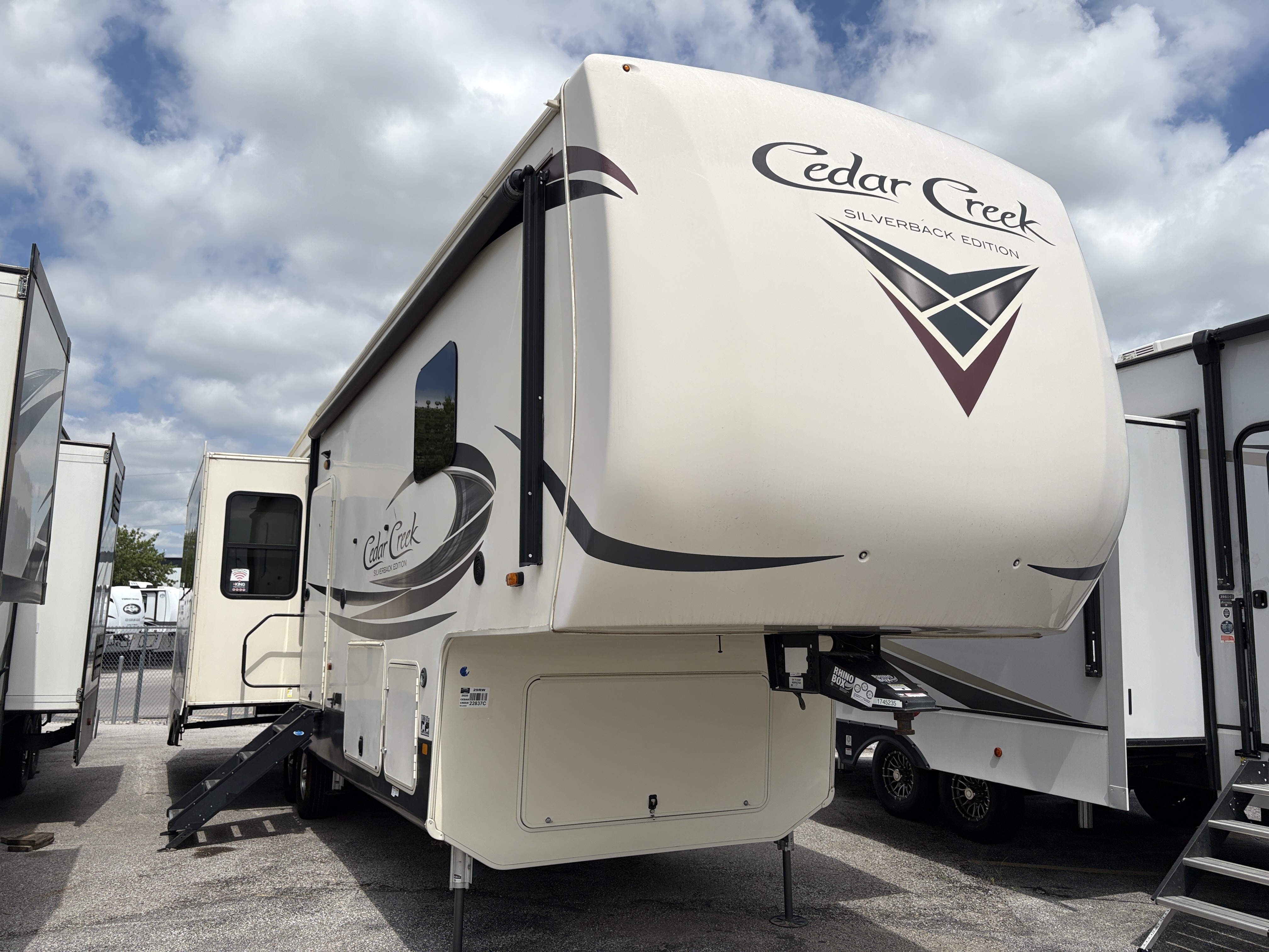 2020 Forest River Cedar Creek SILVERBACK RV