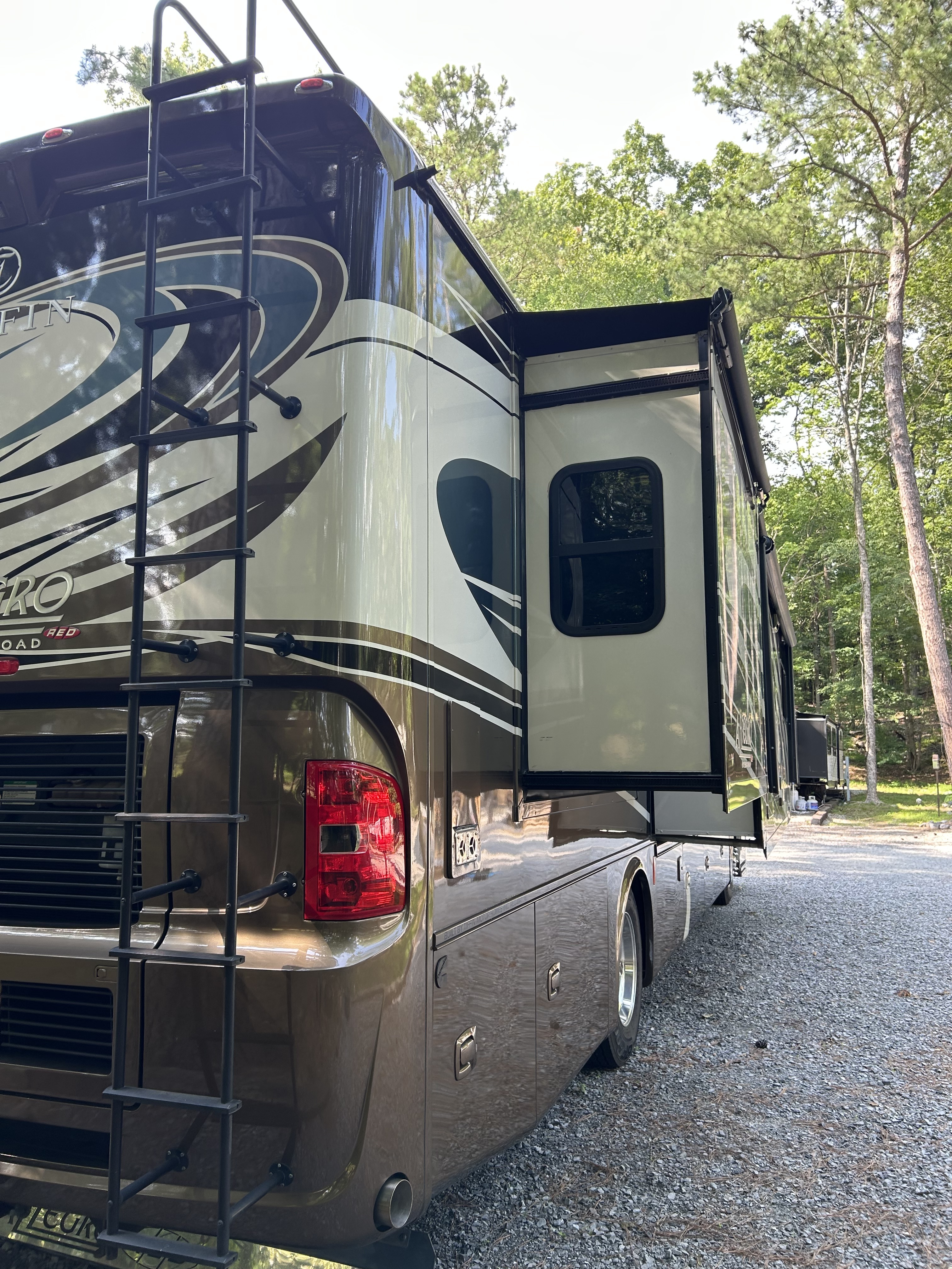 2016 Tiffin Motorhomes ALLEGRO RED 37 PA in benton KY