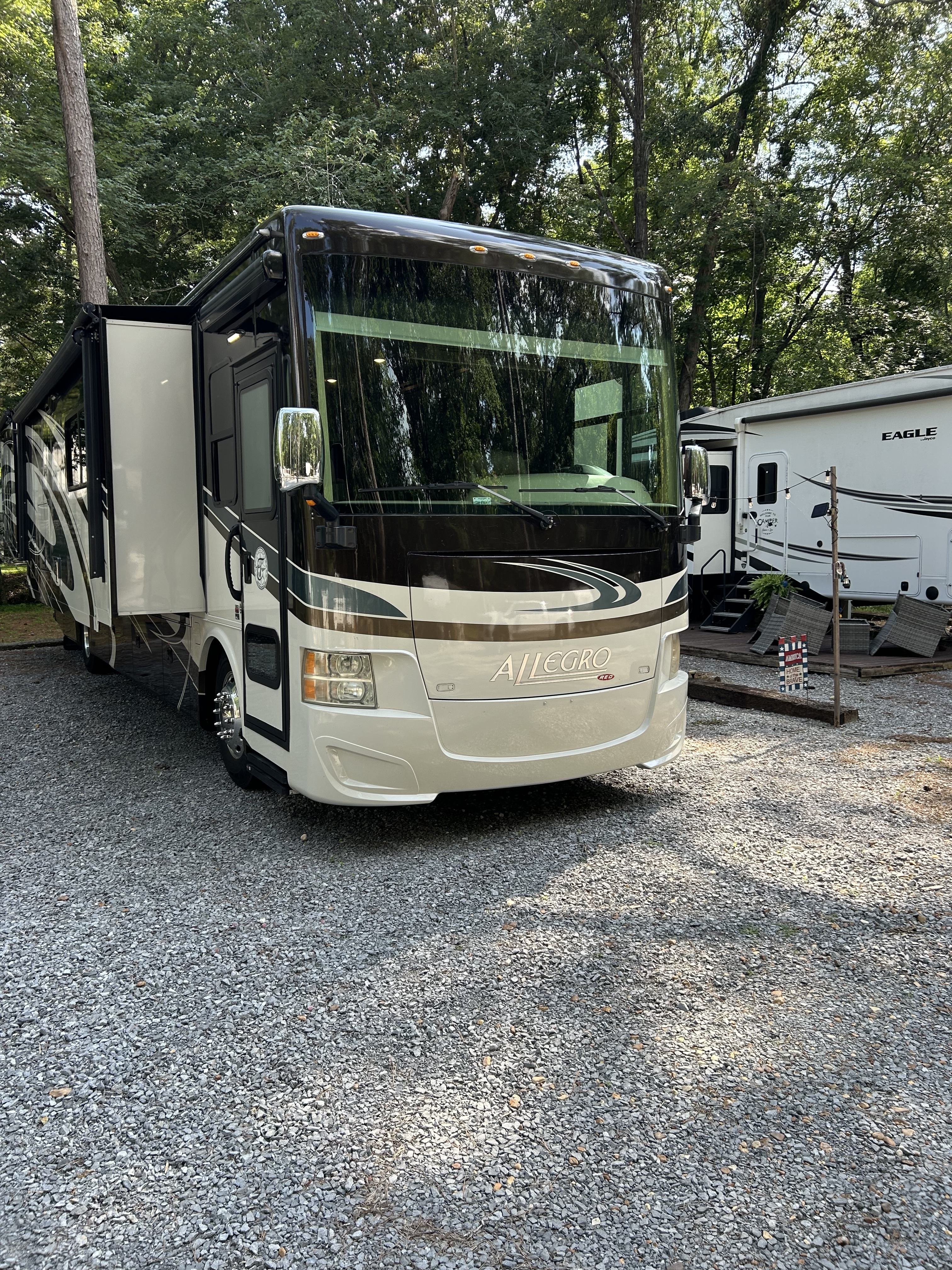 2016 Tiffin Motorhomes ALLEGRO RED 37 PA RV