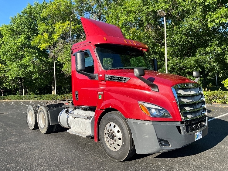 2019 Freightliner T12664ST in Reading, PA