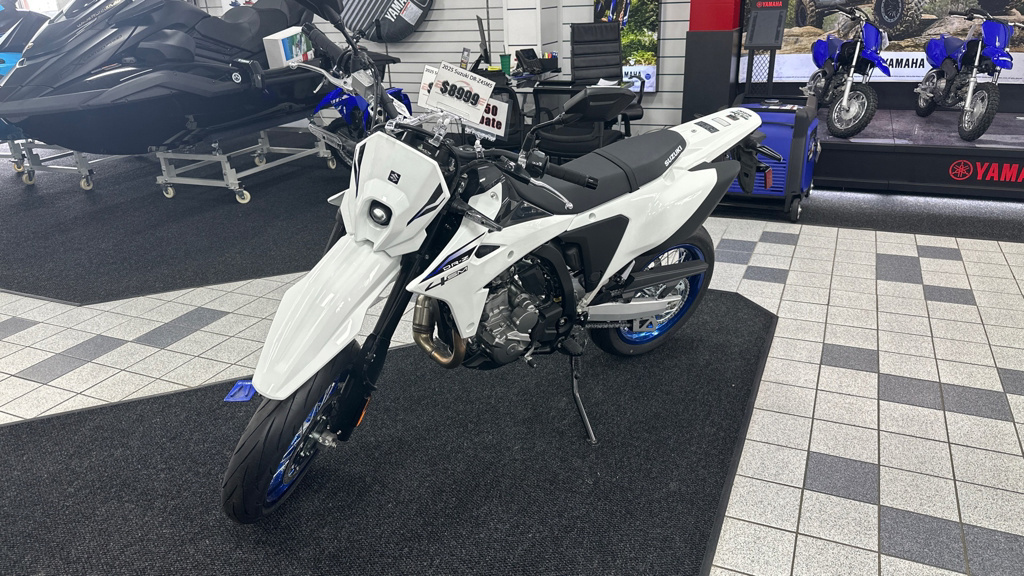 2025 Suzuki DR-Z400SMM5 BASE in St Joseph, MN