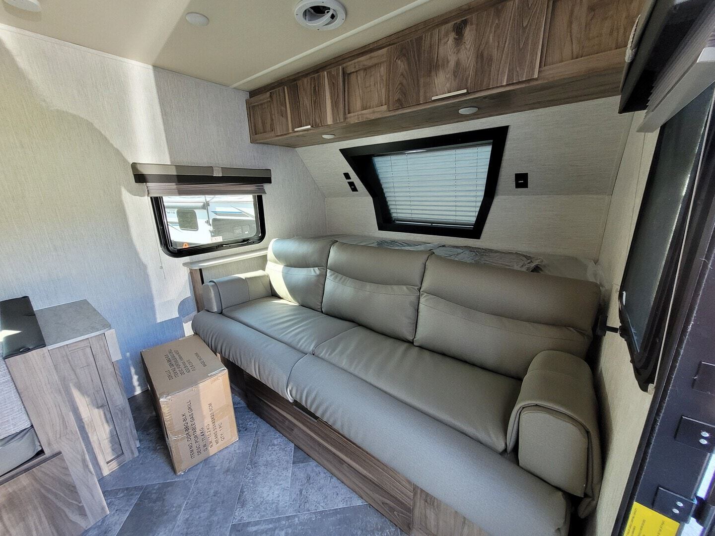 2022 Palomino Real-Lite Mini RL188 in frankfort NY