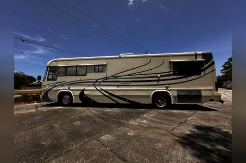 1997 Country Coach Magna 360 Tribute in ormond beach FL