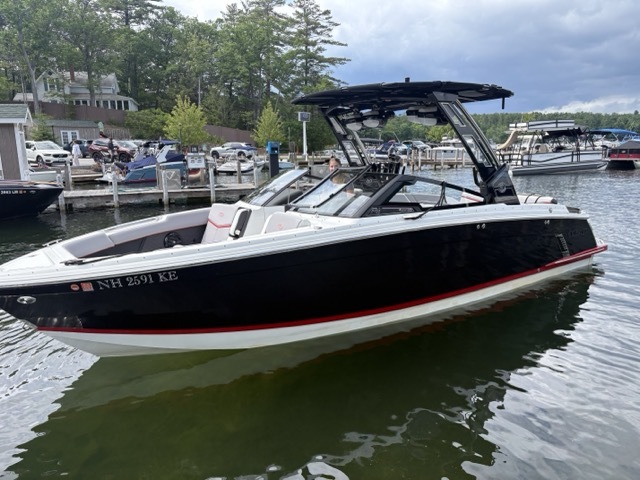2021 Cobalt R8 SURF in wolfeboro NH
