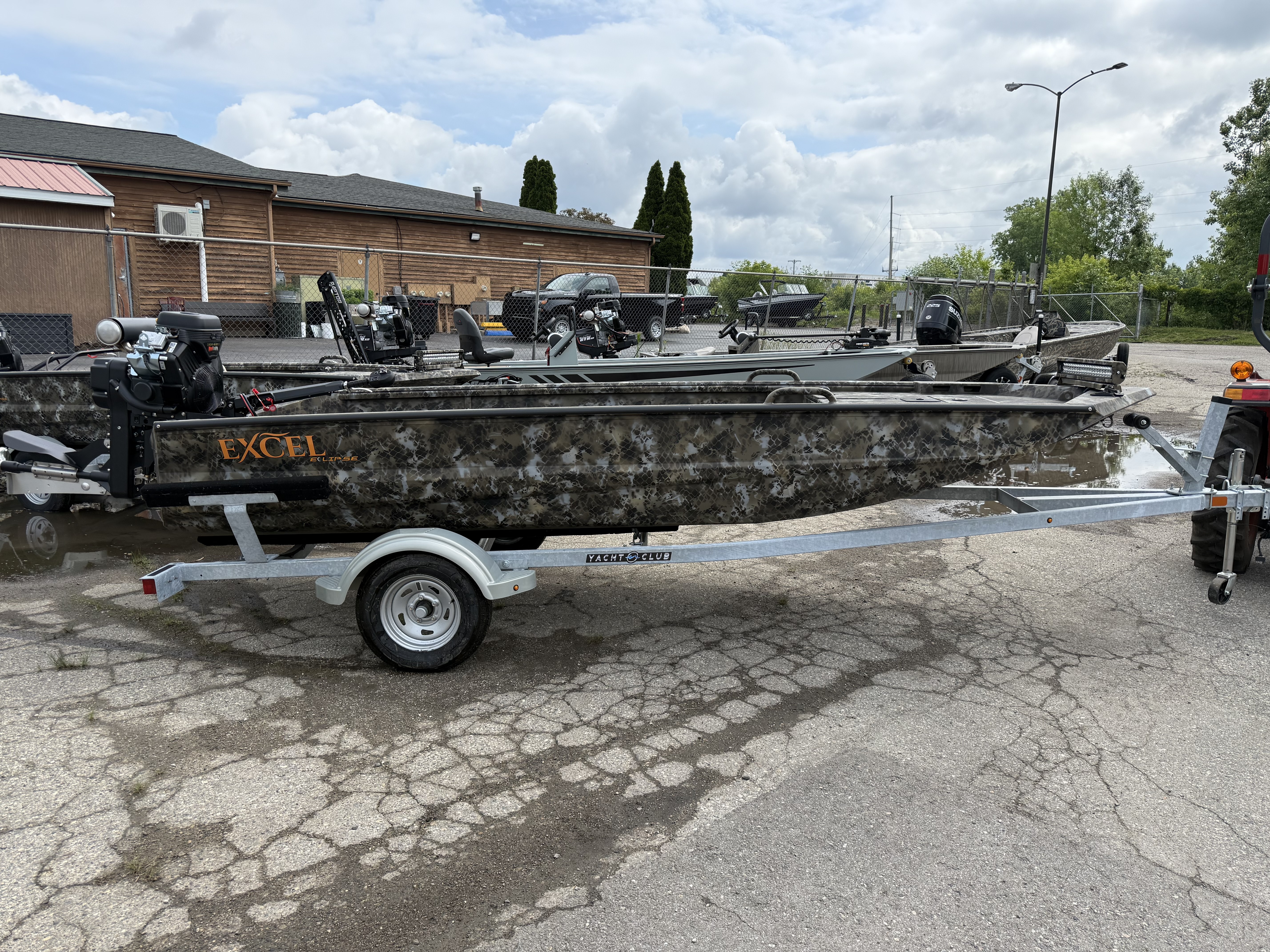2025 Excel 1754 Eclipse in fenton MI