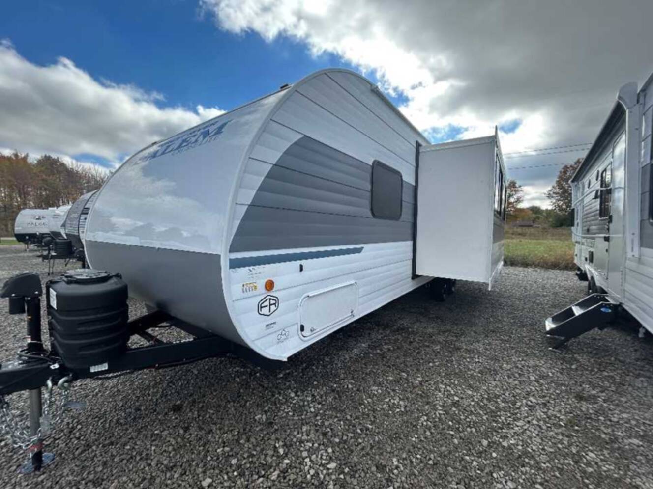 A photo of this 2026 Forest River Salem Cruise Lite 263BHXL