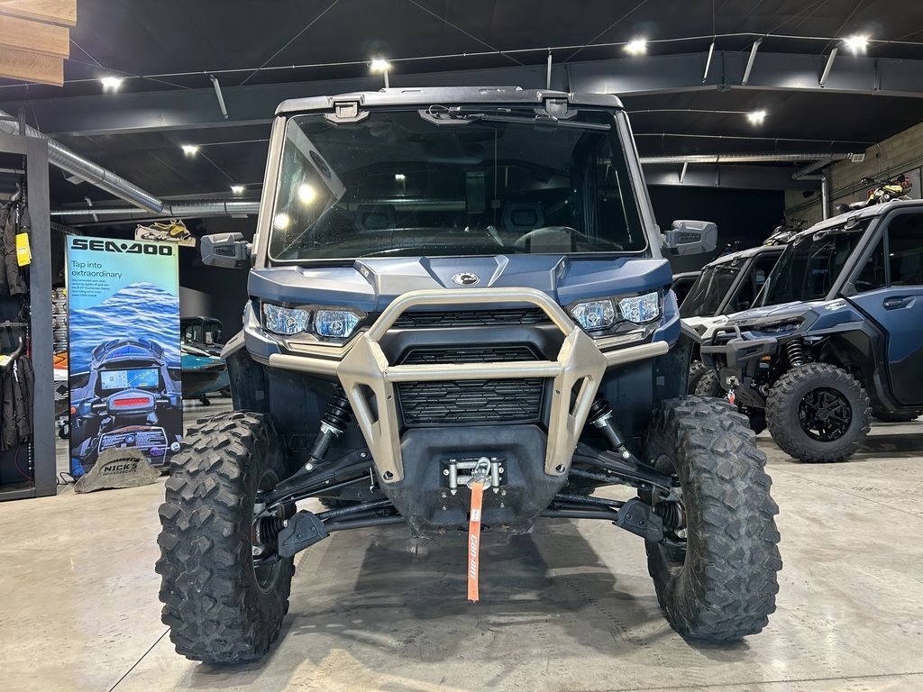 2025 Can-Am Defender Limited HD10 in dickeyville WI