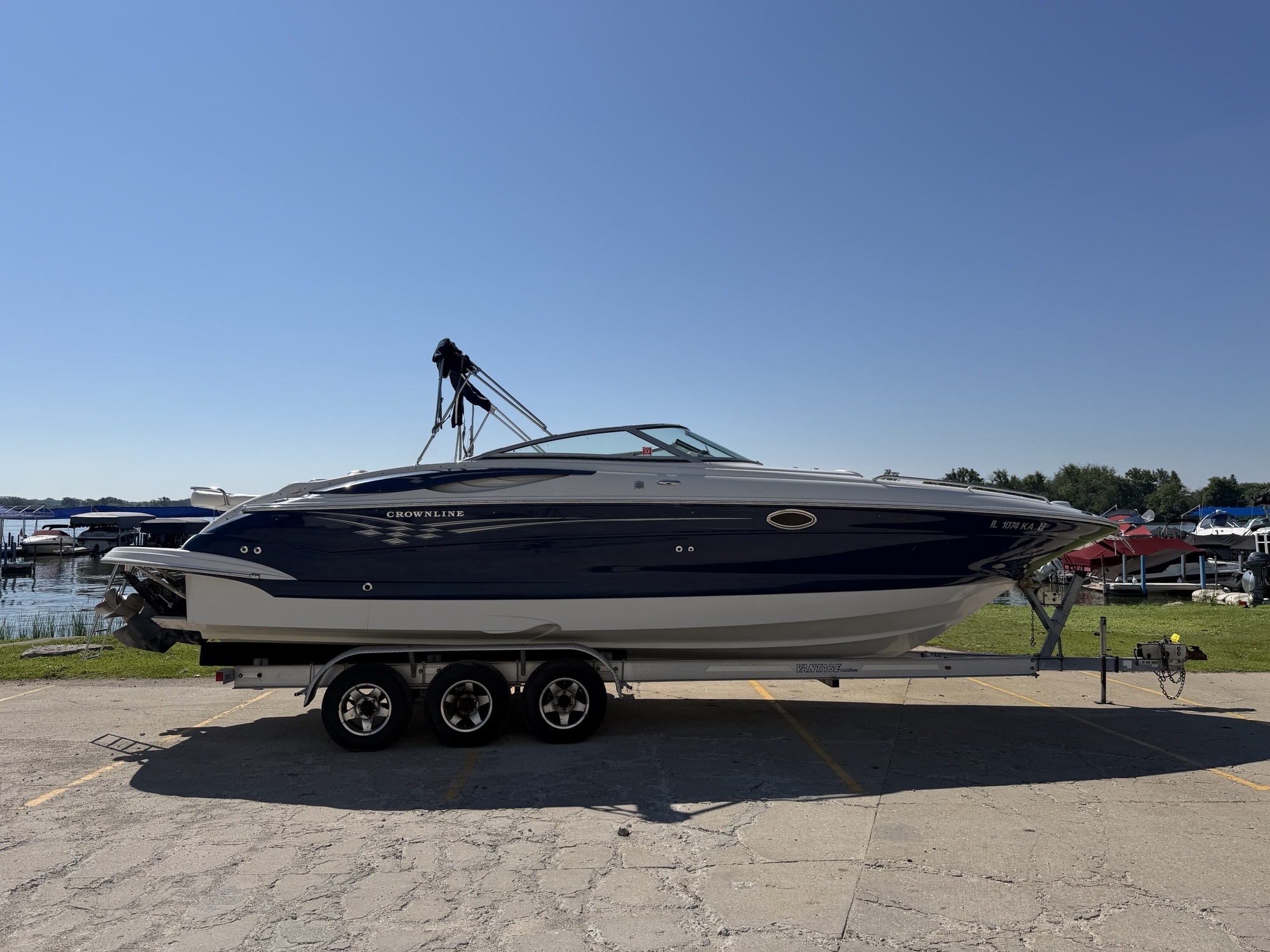 2006 Crownline 320 LS in crystal lake IL