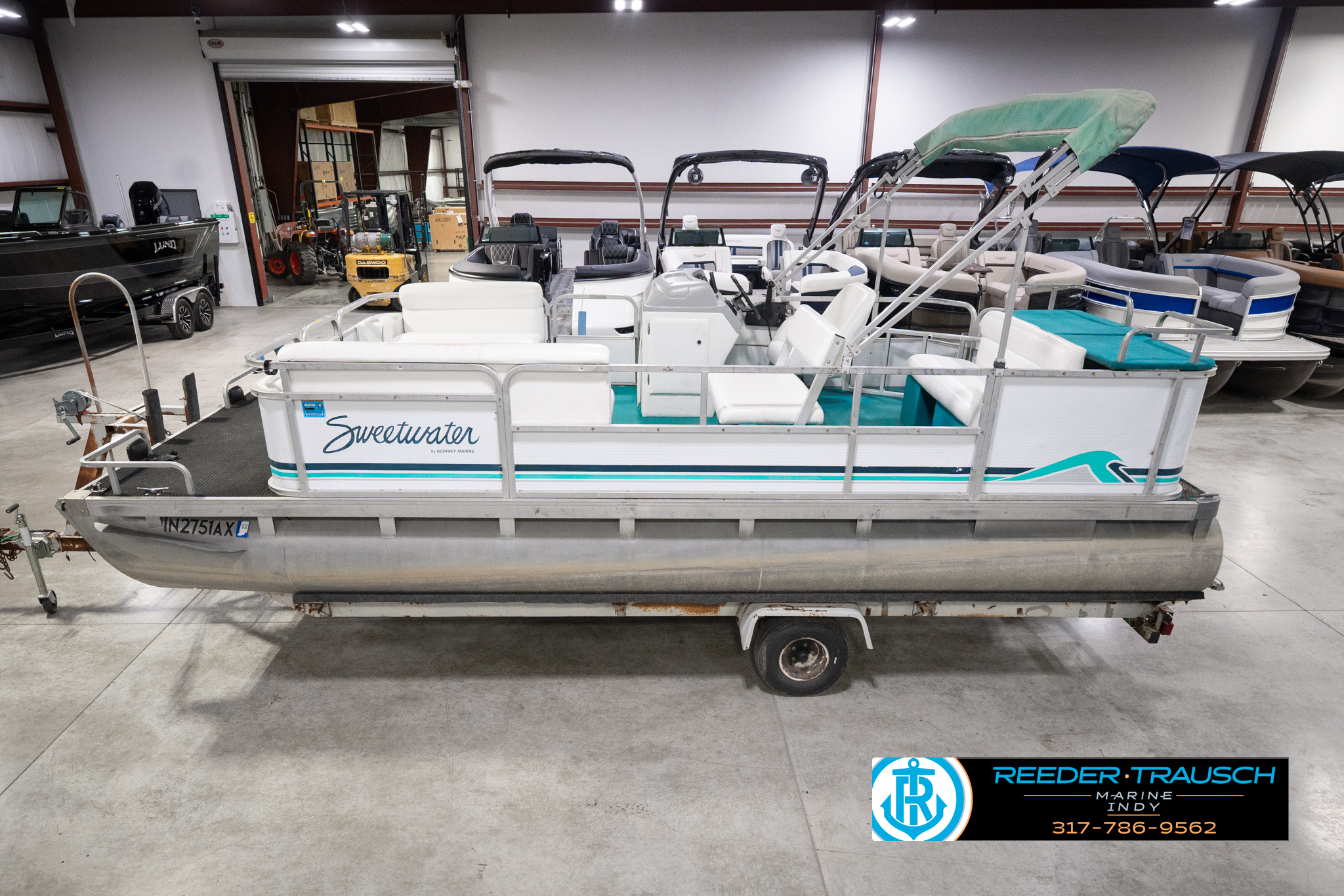 1992 Godfrey Sweetwater 2486 SFL in indianapolis IN