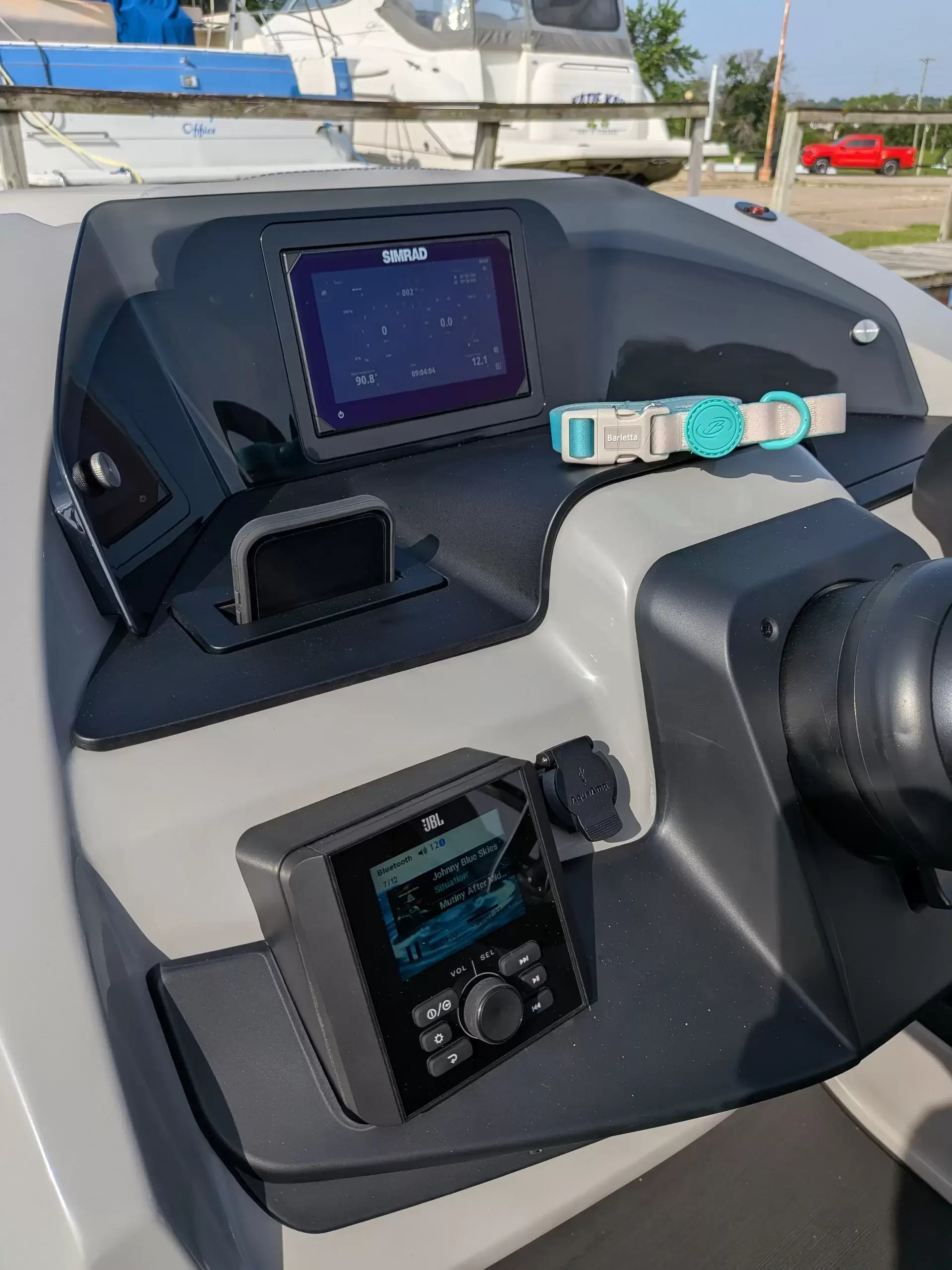 2027 Barletta Boats CABRIO C22UC/TT NAN in dubuque IA