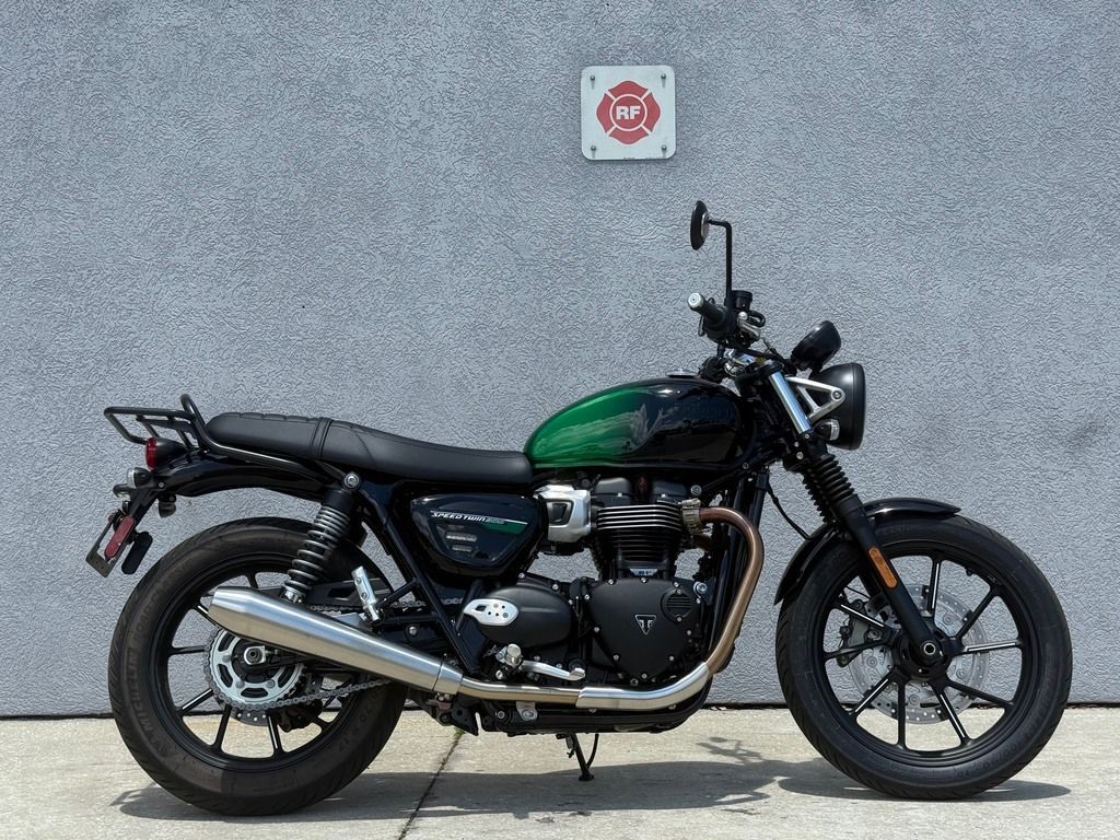 2024 Triumph Speed Twin 900 Stealth Edition STEALTH EDITION in Cocoa, FL