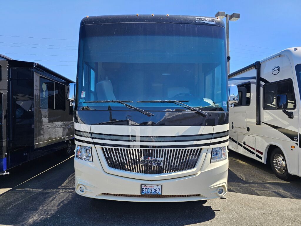 2020 Newmar Canyonstar 3927 in everett WA