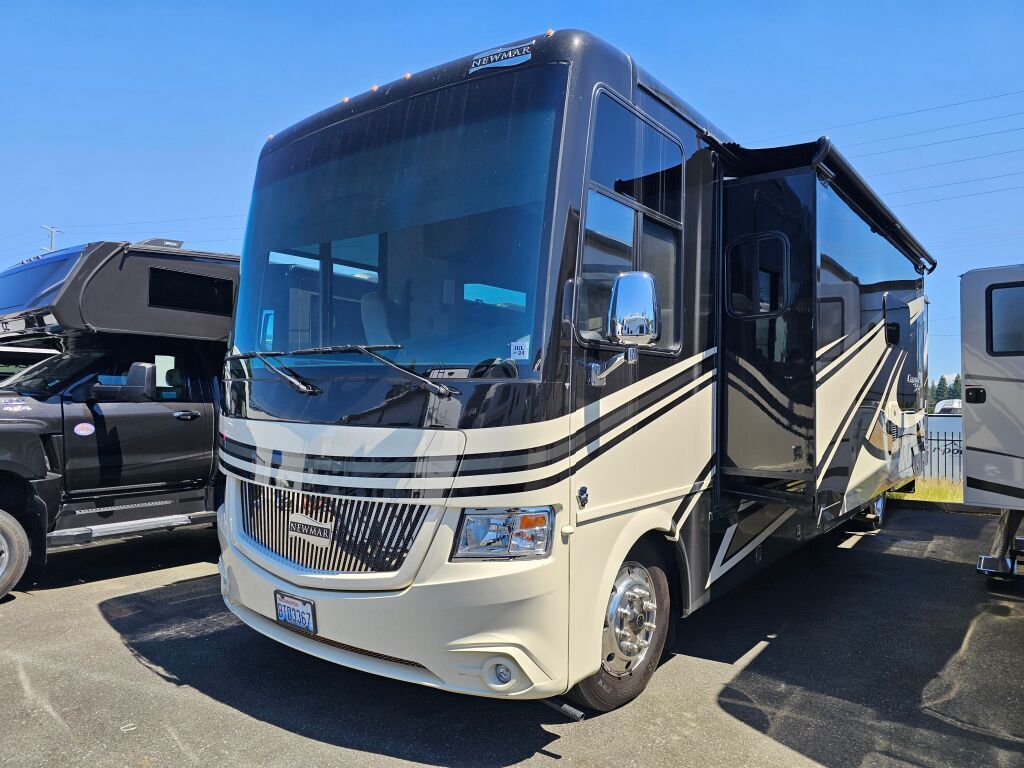 2020 Newmar Canyonstar 3927 in everett WA