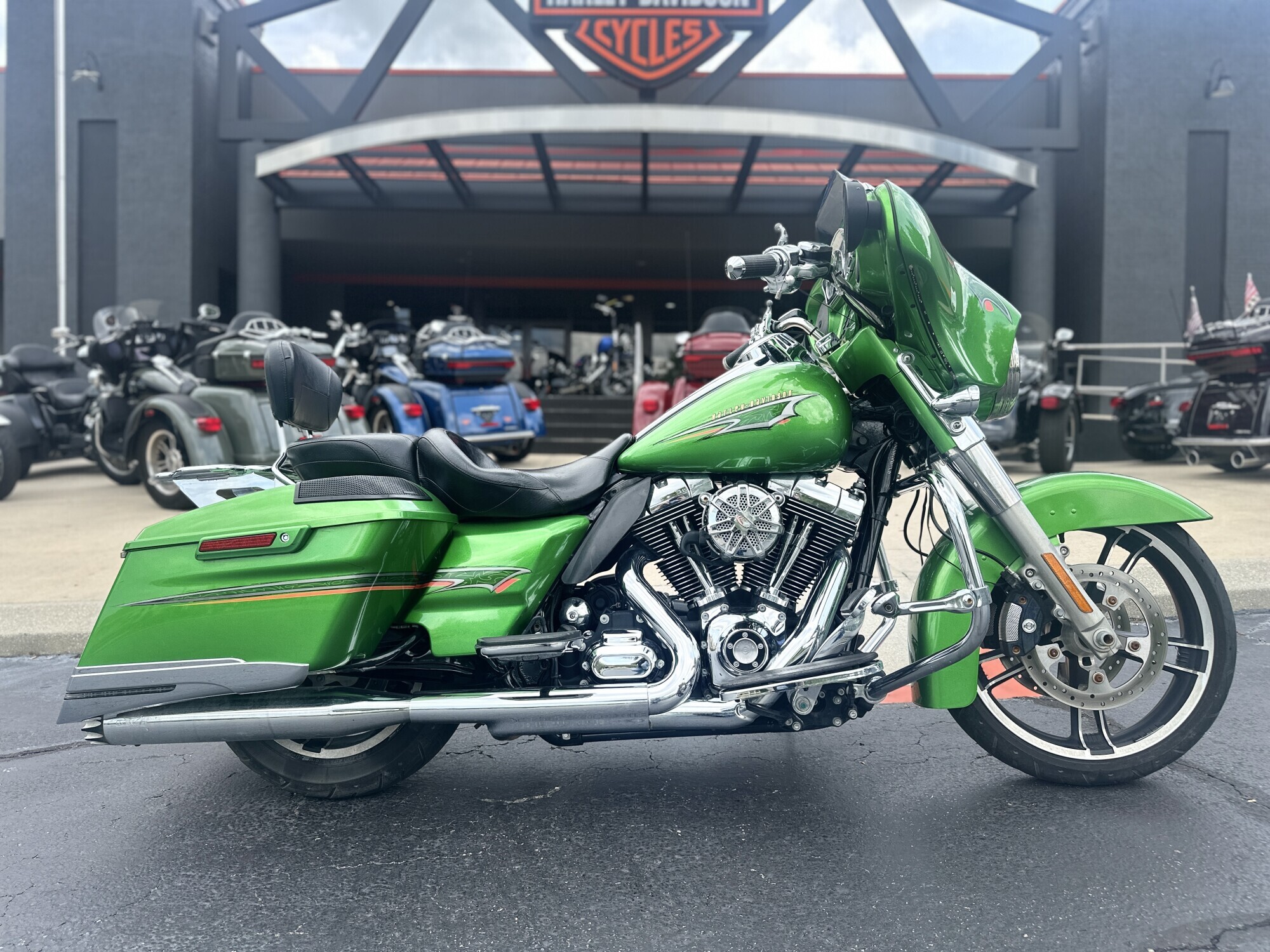 2015 Harley-Davidson Street Glide in Gainesville, FL
