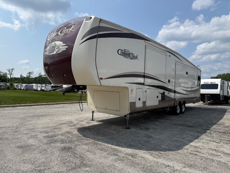 2019 Forest River Cedar Creek Hathaway 38FBD in frankfort IL