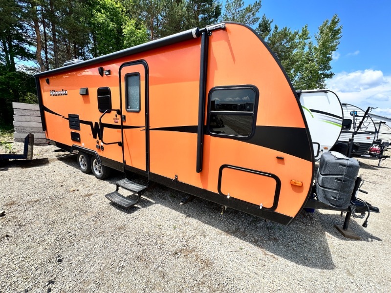 2014 Winnebago Minnie 2451BHS in suamico WI